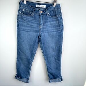 Signature by Levi Strauss Women's Mid Rise Capri Size 6